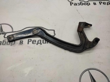 Петля крышки багажника MERCEDES-BENZ E-класс W210/S210 (1995 - 1999) — Разборка Мерседес