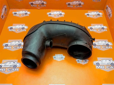 Патрубок воздушный MERCEDES-BENZ C-класс W204/S204 (2006 - 2011) — Разборка Мерседес