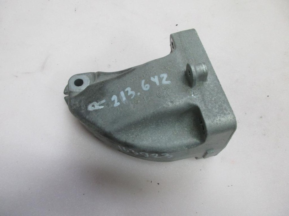 Лапа правая MERCEDES-BENZ E-класс W213/S213/C238/A238 (2016 - 2021) фото 1 — Разборка Мерседес