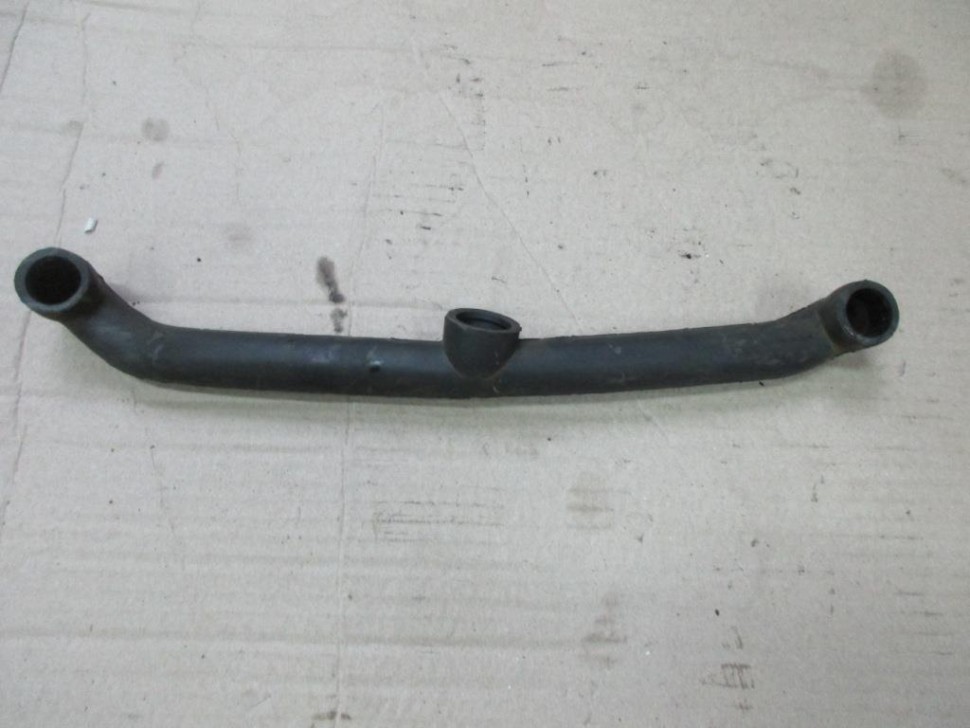 Трубка вентиляции картерных газов MERCEDES-BENZ E-класс W211/S211 (2002 - 2006) фото 1 — Разборка Мерседес