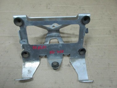 Кронштейн крепления ЭБУ MERCEDES-BENZ C-класс AMG W204/S204/С204 рестайлинг (2011 - 2015) — Разборка Мерседес