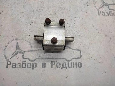 Опора КПП MERCEDES-BENZ C-класс W205/S205/C205/A205 (2014 - 2018) — Разборка Мерседес