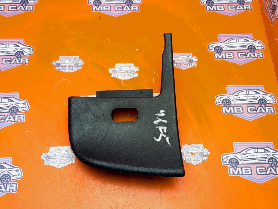 Накладка торпеды MERCEDES-BENZ M-класс W163 (1997 - 2001) фото 1 &mdash; Разборка Мерседес