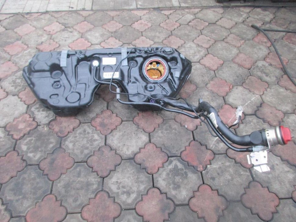 Бак топливный MERCEDES-BENZ C-класс W205/S205/C205/A205 (2014 - 2018) фото 1 — Разборка Мерседес