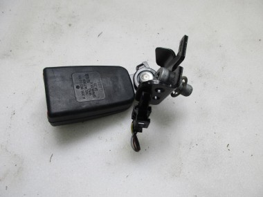 Замок ремня безопасности MERCEDES-BENZ C-класс W205/S205/C205/A205 (2014 - 2018) — Разборка Мерседес