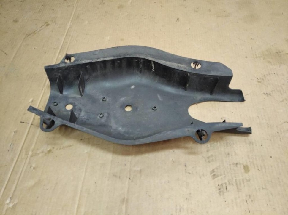 Кожух заднего рычага (лодки) MERCEDES-BENZ E-класс W212/S212/C207/A207 (2009 - 2013) фото 1 — Разборка Мерседес