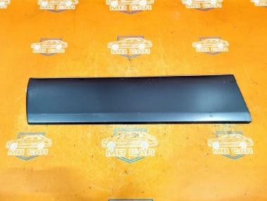 Молдинг двери MERCEDES-BENZ E-класс W124/S124/C124/A124 (1984 - 1997) — Разборка Мерседес