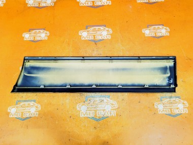 Молдинг двери MERCEDES-BENZ E-класс W124/S124/C124/A124 (1984 - 1997) — Разборка Мерседес