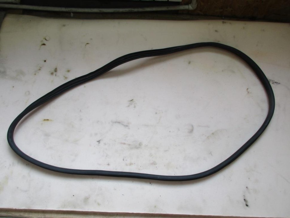 Уплотнитель дверного проема ( на кузове ) MERCEDES-BENZ C-класс W205/S205/C205/A205 (2014 - 2018) фото 1 — Разборка Мерседес