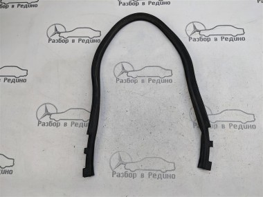 Уплотнитель моторного отсека MERCEDES-BENZ S-класс W220 рестайлинг (2002 - 2005) — Разборка Мерседес