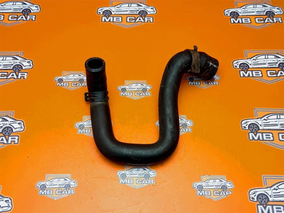Патрубок ОЖ MERCEDES-BENZ VANEO W414 (2001 - 2005) фото 1 — Разборка Мерседес