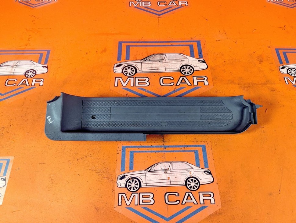 Накладка порога внутренняя MERCEDES-BENZ V-класс W639 (2003 - 2014) фото 1 &mdash; Разборка Мерседес