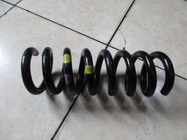 Пружина задняя MERCEDES-BENZ E-класс W212/S212/C207/A207 рестайлинг (2013 - 2016) — Разборка Мерседес