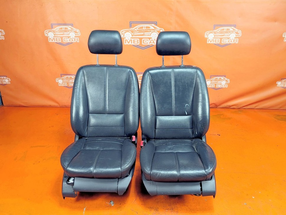 Салон MERCEDES-BENZ M-класс W163 рестайлинг (2001 - 2005) фото 1 &mdash; Разборка Мерседес