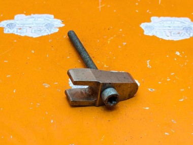 Кронштейн крепления форсунок MERCEDES-BENZ S-класс W220 (1998 - 2005) &mdash; Разборка Мерседес