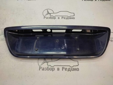 Накладка крышки багажника MERCEDES-BENZ C-класс W203/S203/CL203 (2000 - 2004) — Разборка Мерседес