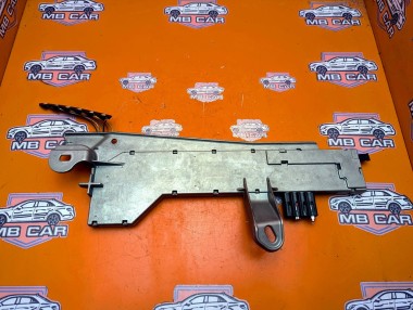 Усилитель антенны MERCEDES-BENZ E-класс W211/S211 (2002 - 2006) — Разборка Мерседес