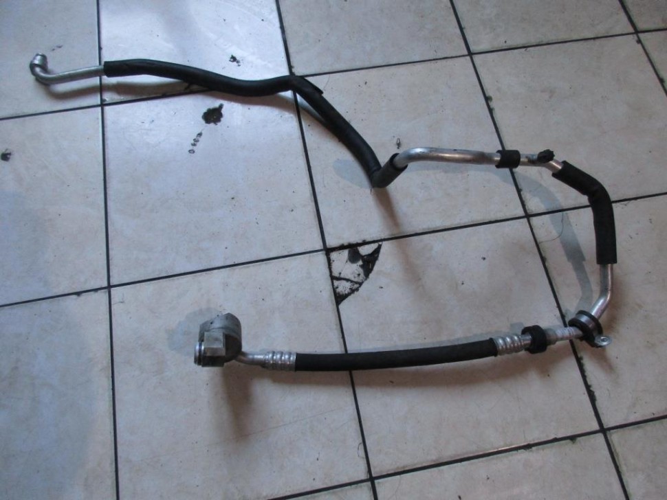 Трубка кондиционера MERCEDES-BENZ C-класс W204/S204 (2006 - 2011) фото 1 — Разборка Мерседес