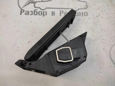 Педаль газа электронная MERCEDES-BENZ C-класс W204/S204 (2006 - 2011) — Разборка Мерседес