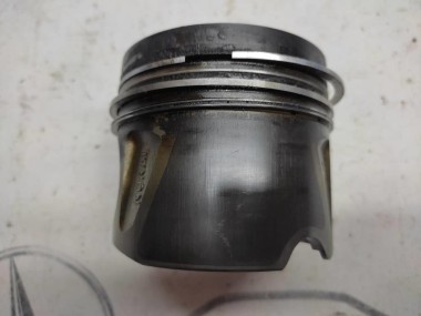 Поршень дизель MERCEDES-BENZ M-класс W164 (2005 - 2008) — Разборка Мерседес