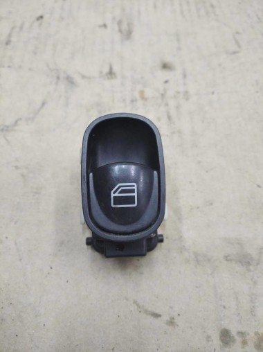 Кнопка стеклоподъемников MERCEDES-BENZ C-класс W203/S203/CL203 (2000 - 2004) — Разборка Мерседес