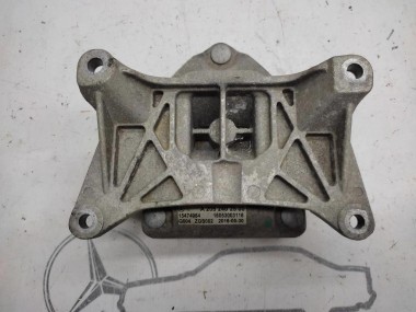 Опора КПП MERCEDES-BENZ GLC-класс X253 (2015 - 2019) — Разборка Мерседес