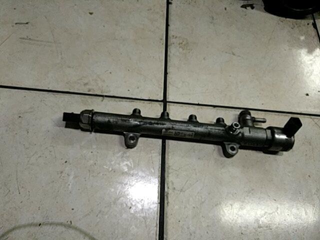 Рампа топливная MERCEDES-BENZ Sprinter W906 (2006 - 2019) фото 1 — Разборка Мерседес