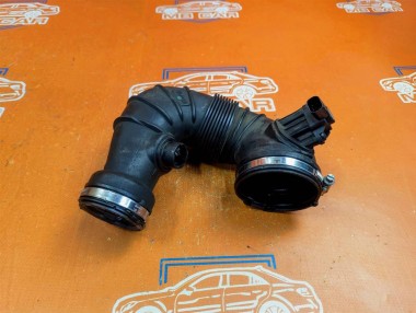 Патрубок воздушный MERCEDES-BENZ E-класс W212/S212/C207/A207 (2009 - 2013) — Разборка Мерседес