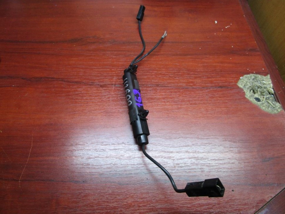 Антенна MERCEDES-BENZ M-класс W163 рестайлинг (2001 - 2005) фото 1 — Разборка Мерседес