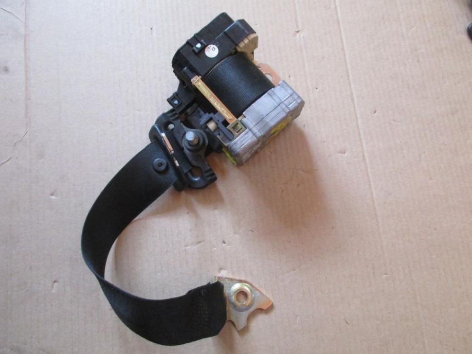 Ремень безопасности задний левый MERCEDES-BENZ S-класс W220 (1998 - 2005) фото 1 — Разборка Мерседес