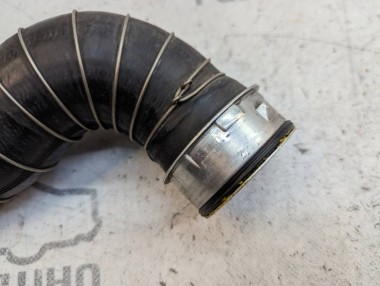 Патрубок интеркулера MERCEDES-BENZ CLK-класс C209/A209 (2002 - 2005) — Разборка Мерседес