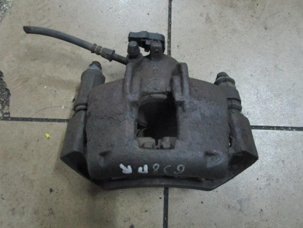 Суппорт передний правый MERCEDES-BENZ Vito W638 (1996 - 2003) фото 1 — Разборка Мерседес