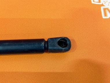 Амортизатор крышки багажника MERCEDES-BENZ M-класс W163 (1997 - 2001) — Разборка Мерседес