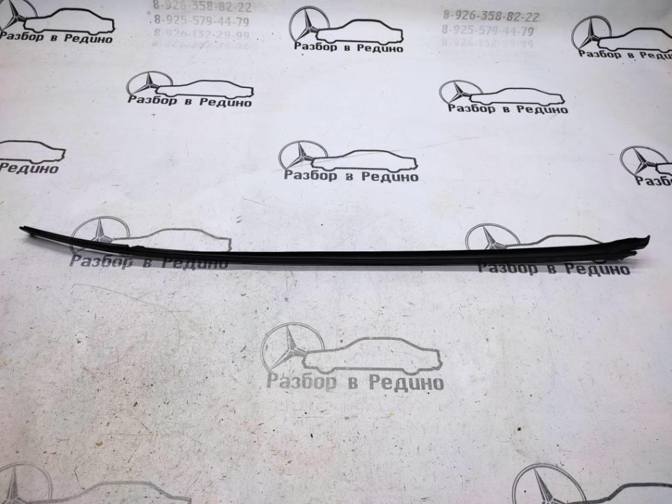 Молдинг лобового стекла MERCEDES-BENZ C-класс W203/S203/CL203 рестайлинг (2004 - 2008) фото 1 — Разборка Мерседес