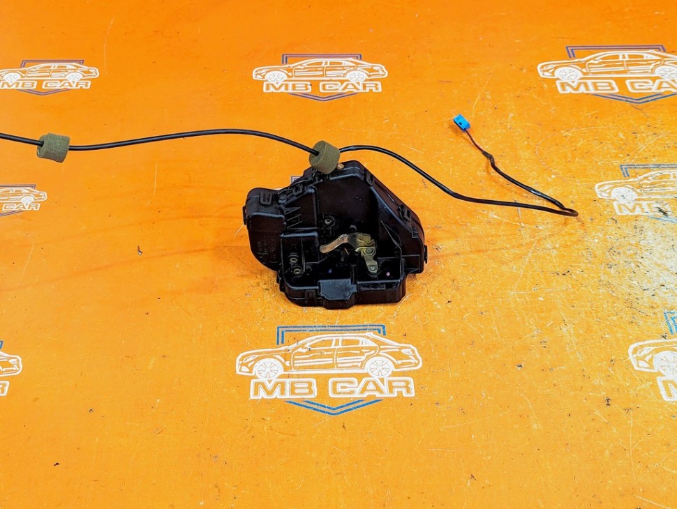 Замок двери задней левой MERCEDES-BENZ C-класс W203/S203/CL203 (2000 - 2004) фото 1 — Разборка Мерседес
