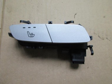 Кнопка обогрева сидений MERCEDES-BENZ CLS-класс C257 (2017 - 2021) — Разборка Мерседес