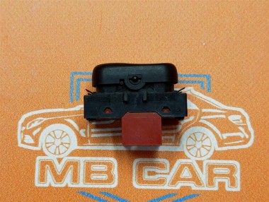 Кнопка задней шторки MERCEDES-BENZ E-класс W210/S210 (1995 - 1999) — Разборка Мерседес