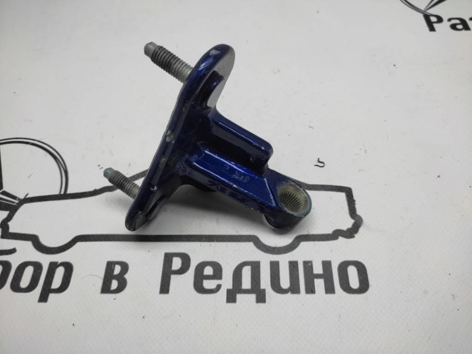 Петля двери MERCEDES-BENZ GLS-class w166 фото 1 — Разборка Мерседес