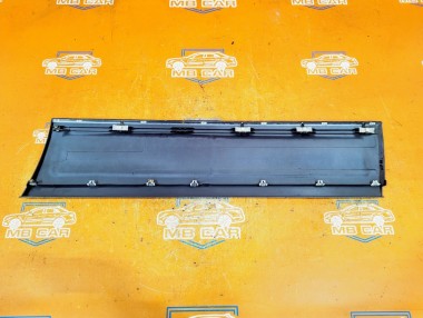 Молдинг двери MERCEDES-BENZ E-класс W124/S124/C124/A124 (1984 - 1997) — Разборка Мерседес