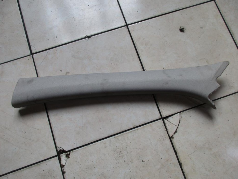 Накладка передней стойки MERCEDES-BENZ C-класс W204/S204 (2006 - 2011) фото 1 — Разборка Мерседес