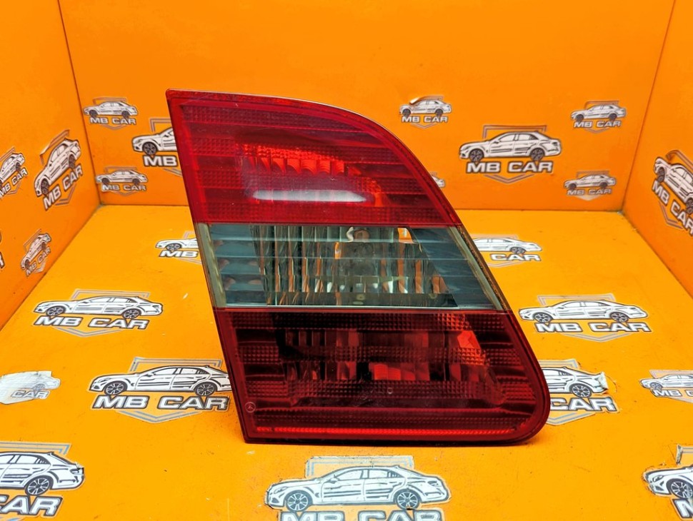 Фонарь крышки багажника MERCEDES-BENZ B-класс W245 (2005 - 2009) фото 1 &mdash; Разборка Мерседес