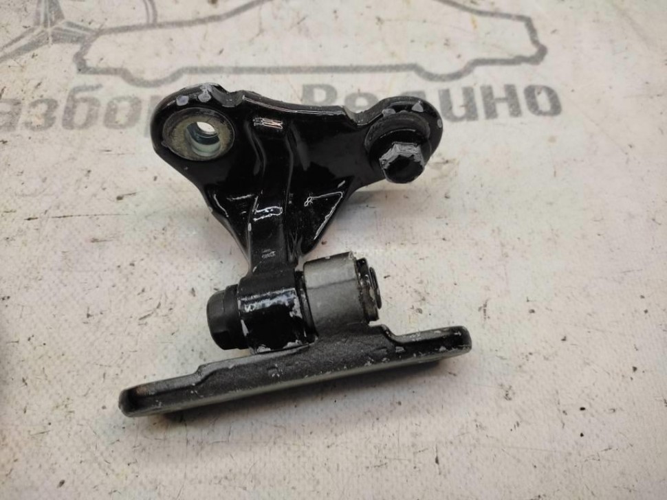 Петля двери MERCEDES-BENZ M-класс W164 (2005 - 2008) фото 1 — Разборка Мерседес