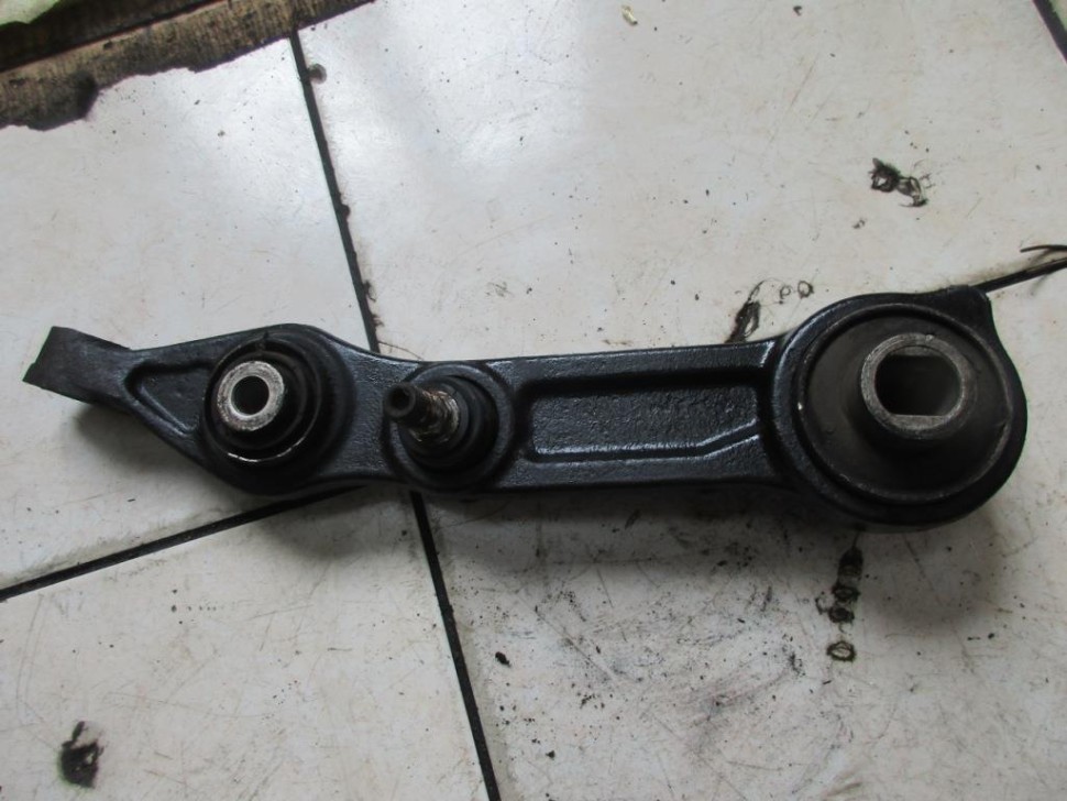 Рычаг передний нижний правый MERCEDES-BENZ E-класс W211/S211 (2002 - 2006) фото 1 — Разборка Мерседес