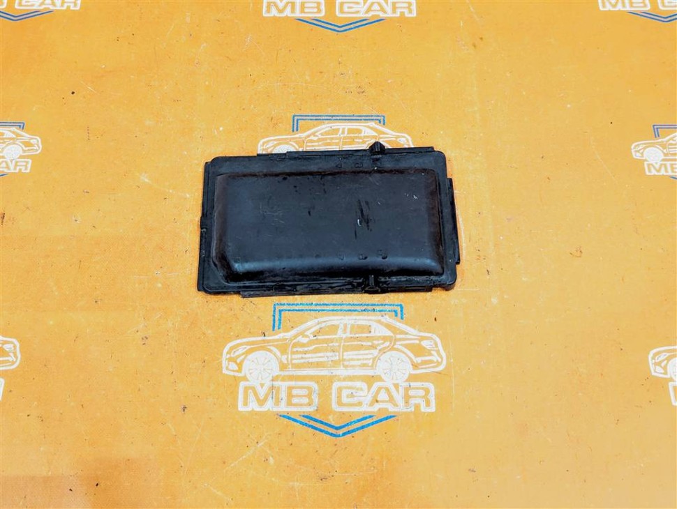 Крышка блока предохранителей MERCEDES-BENZ S-класс W220 рестайлинг (2002 - 2005) фото 1 — Разборка Мерседес