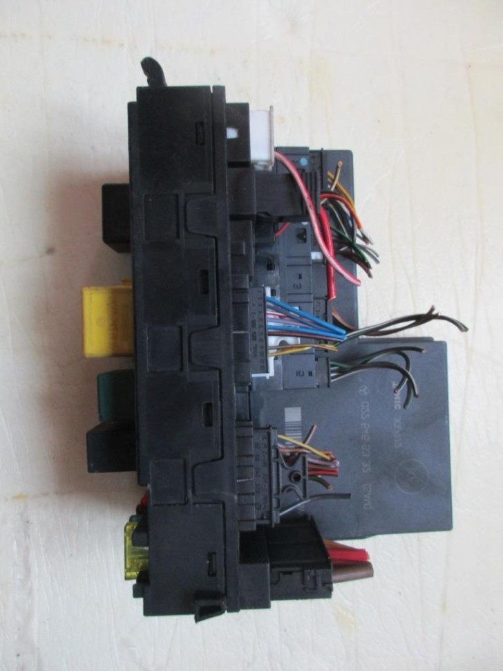 Блок SAM передний MERCEDES-BENZ E-класс W210/S210 (1995 - 1999) фото 1 — Разборка Мерседес