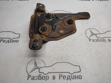 Кронштейн компрессора подвески MERCEDES-BENZ V-класс W639 (2003 - 2014) — Разборка Мерседес