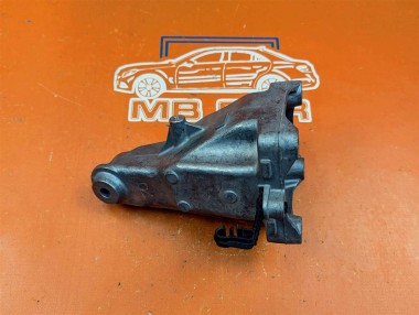 Лапа правая MERCEDES-BENZ E-класс W212/S212/C207/A207 (2009 - 2013) — Разборка Мерседес