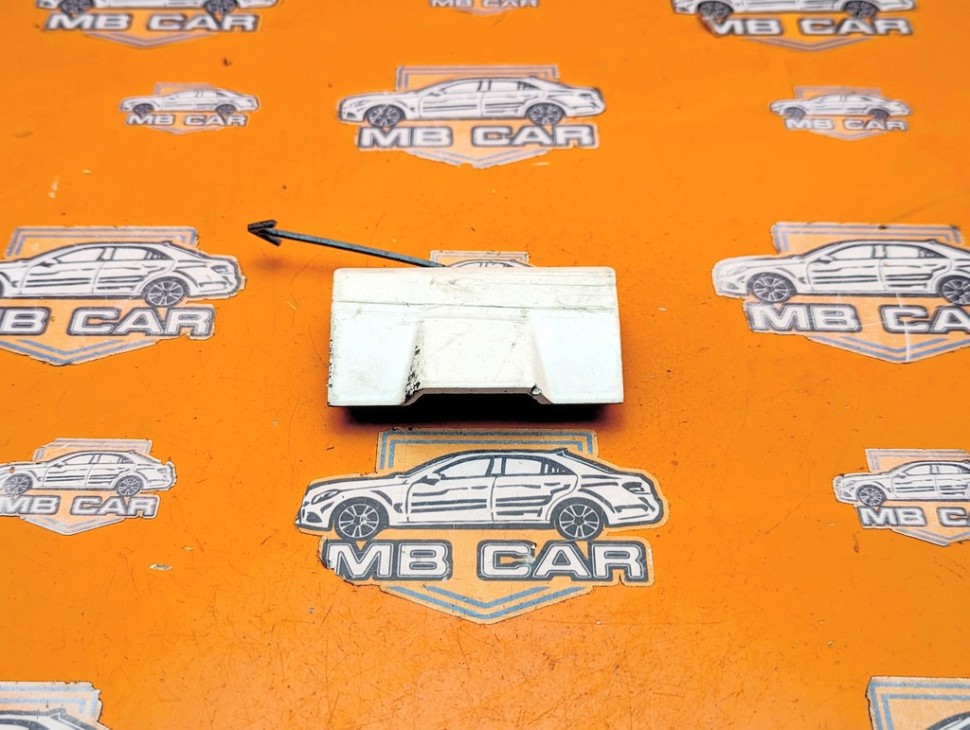 Заглушка порога MERCEDES-BENZ C-класс W205/S205/C205/A205 (2014 - 2018) фото 1 — Разборка Мерседес