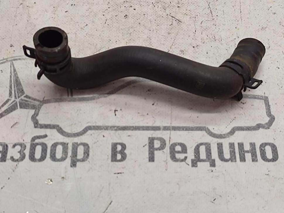 Патрубок ОЖ MERCEDES-BENZ B-класс W246 (2011 - 2014) фото 1 — Разборка Мерседес