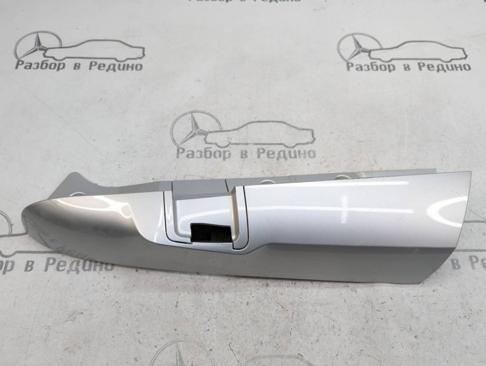 Накладка MERCEDES-BENZ V-класс W447 рестайлинг (2019 - 2025) фото 1 — Разборка Мерседес
